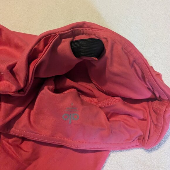 Alo Airbrush - reddish pink Size Small - Picture 11 of 12